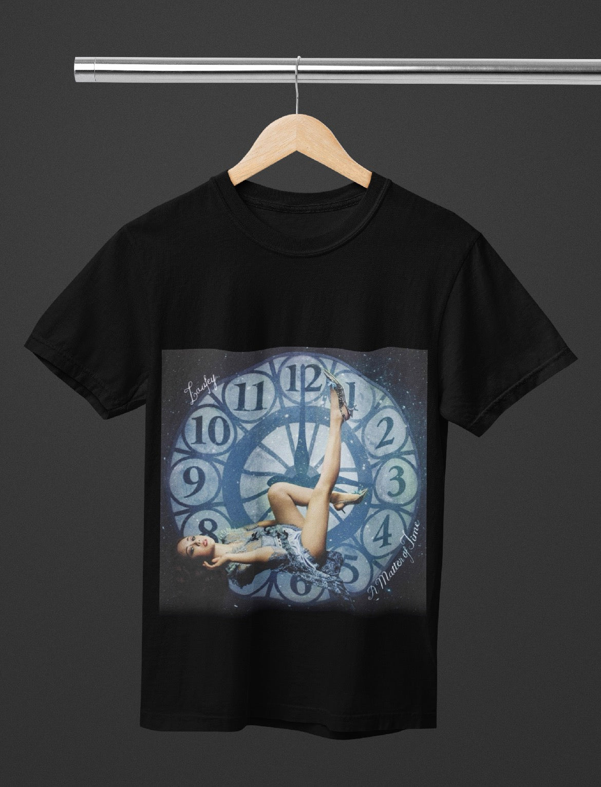 Playera | A Matter of time | Laufey | FRENTE